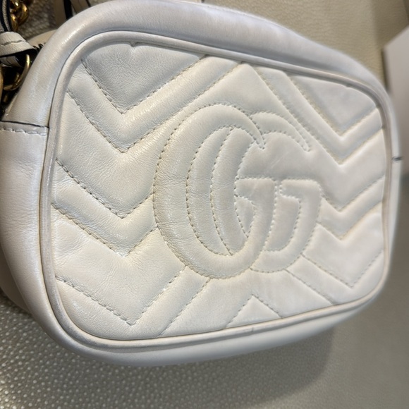 Gucci Mini GG Marmont Chain Shoulder Bag White - Picture 7 of 13